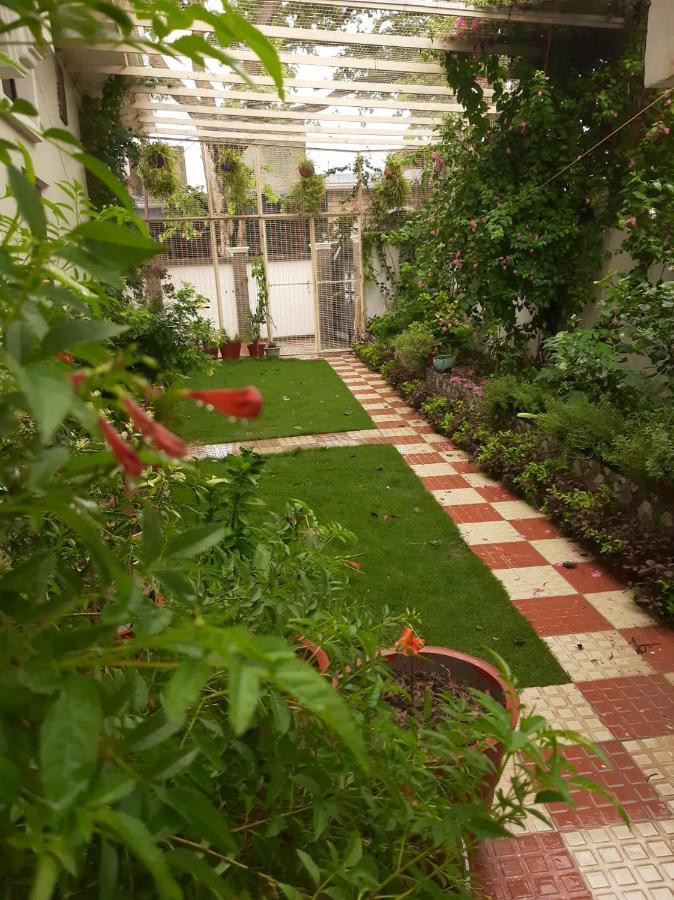 Paarijaat Homestay & Guesthouse Ayodhya Εξωτερικό φωτογραφία