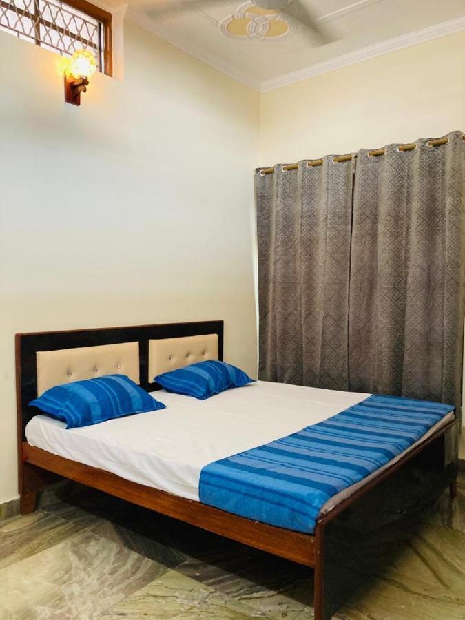 Paarijaat Homestay & Guesthouse Ayodhya Εξωτερικό φωτογραφία