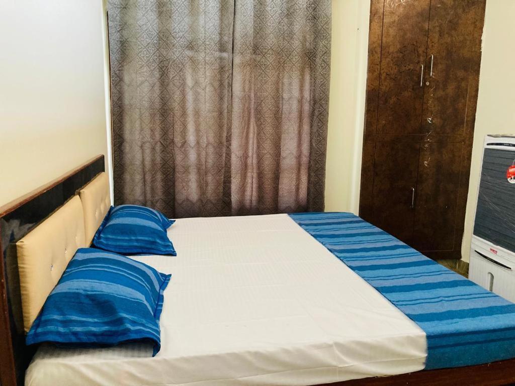 Paarijaat Homestay & Guesthouse Ayodhya Εξωτερικό φωτογραφία